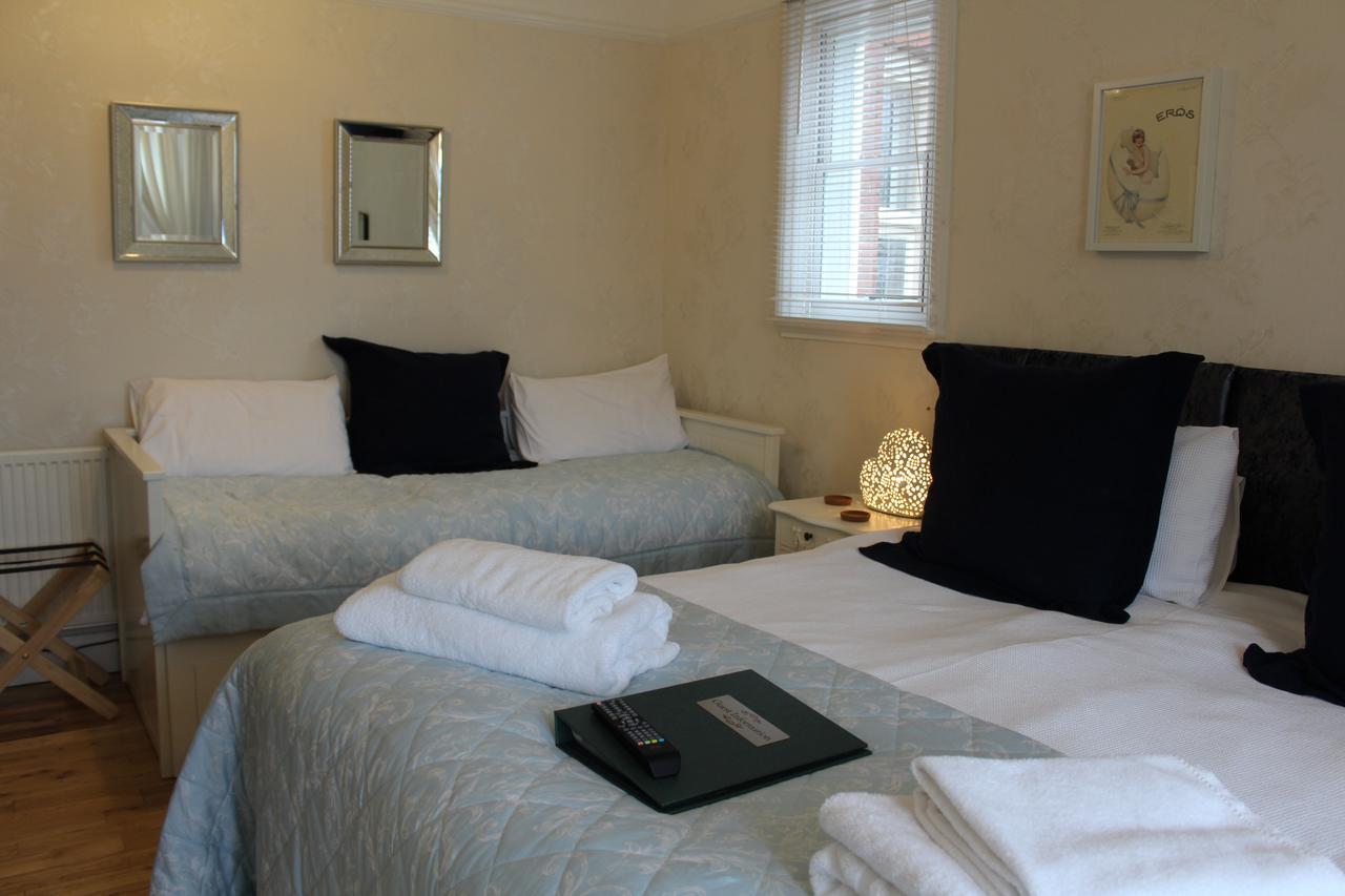 Copper Beech House Bed & Breakfast Malvern ภายนอก รูปภาพ