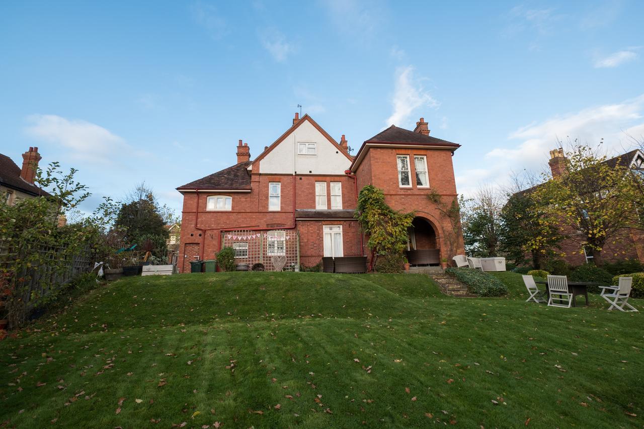 Copper Beech House Bed & Breakfast Malvern ภายนอก รูปภาพ