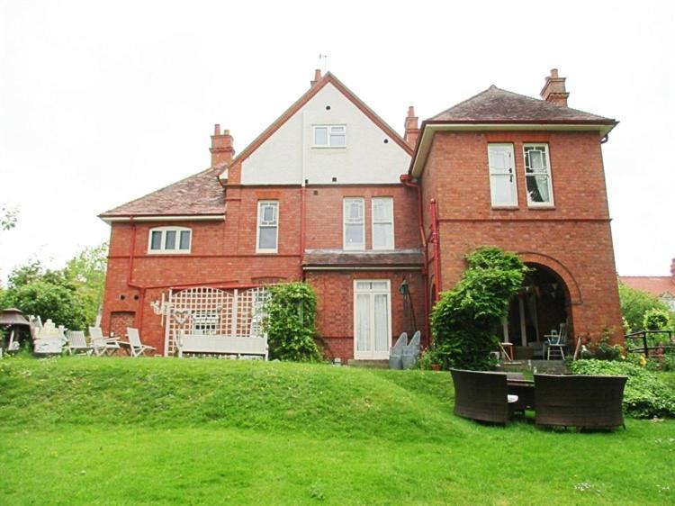 Copper Beech House Bed & Breakfast Malvern ภายนอก รูปภาพ